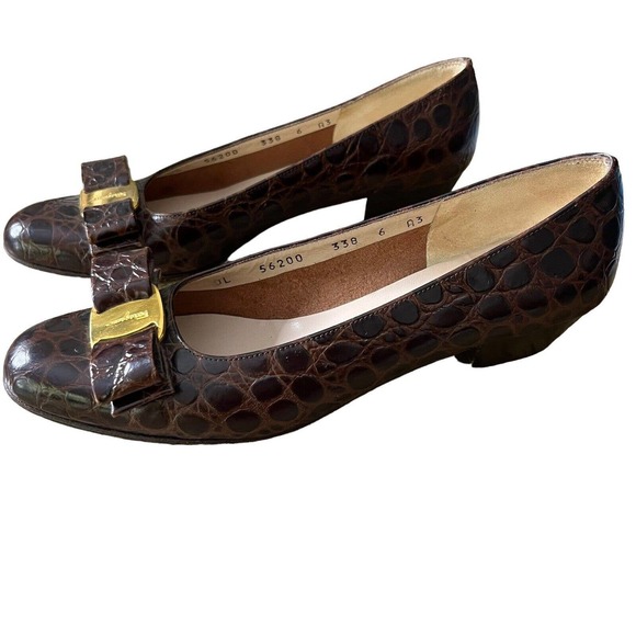 Ferragamo Lillaz Shoes Womens Leather Croc Embossed Bow Block Heel Pumps Brown 6